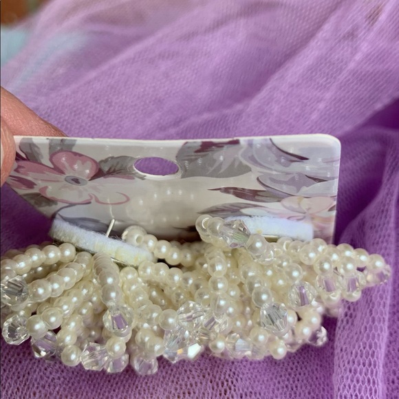 3/$25 🎀BEADED STUD EARRINGS 🎀 - Picture 2 of 3